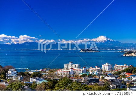 <<Kanagawa Prefecture>> Overlooking Mount Fuji and Enoshima 37156094