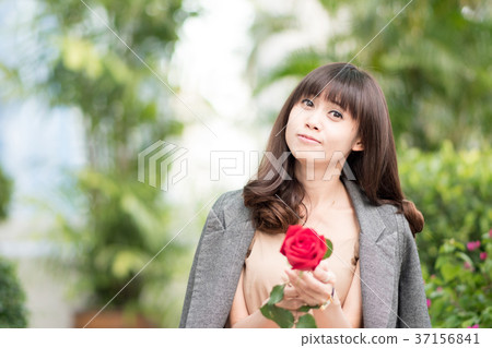 Young Woman Rose Love Young Woman Rose Love 37156841