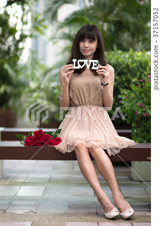 Young Woman Rose Love Young Woman Rose Love 37157052