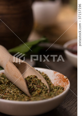 Mixture from dry to the spice Mixture from dry to the spice 37157196