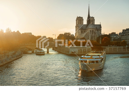 Boat near Notre Dame Boat near Notre Dame 37157769