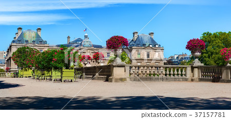 Luxembourg Palace Paris 37157781