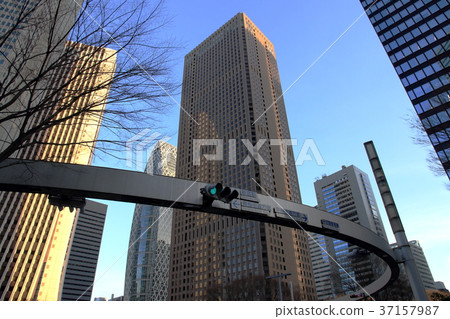 Shinjuku Police Station intersection 37157987
