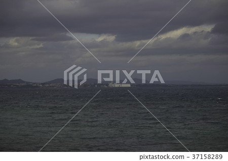 Cloudy sky sea 37158289