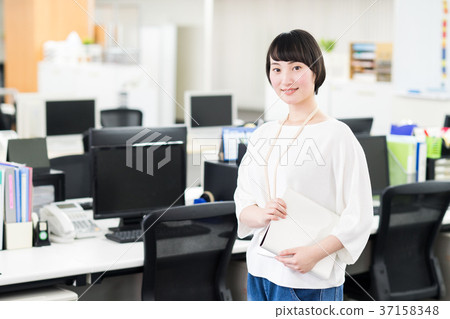 Business woman Business woman 37158348