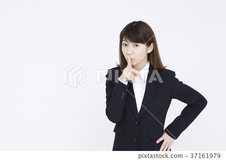 年輕的商界女強人 37161979