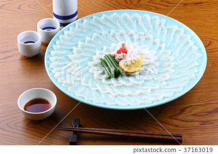 Fugu stab and sake Fugu stab and sake 37163019