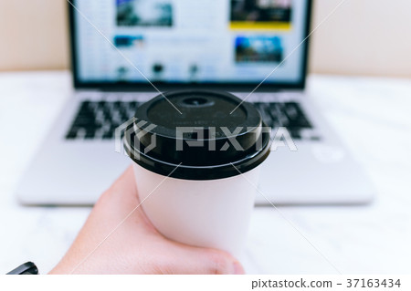 筆電,咖啡,coffee,Laptop,鍵盤 筆電,咖啡,coffee,Laptop,鍵盤 37163434