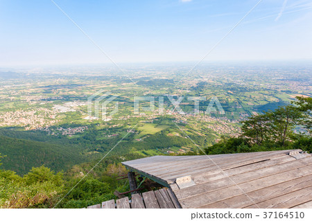 Paragliding platform 37164510