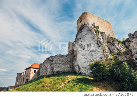 ruins of Rabsztyn castle near Krakow, Poland 37165075