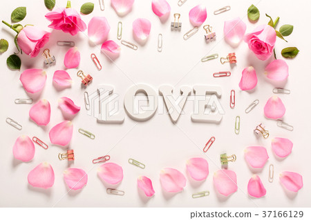 Love theme with rose petals 37166129