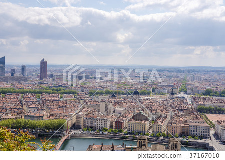 Overlooking the city of Lyon from the hill of Furbieres 37167010