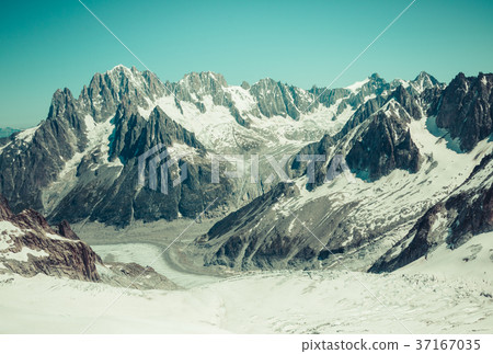 Mer de Glace (Sea of Ice) is a glacier located 37167035