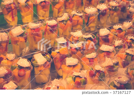 Fruits and vegetables stall in La Boqueria 37167127