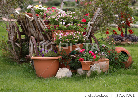 Retro wain in a garden Retro wain in a garden 37167361