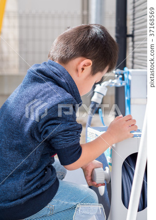 Answering machine child boy 37168569