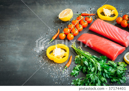 Raw tuna fish fillet meat 37174401