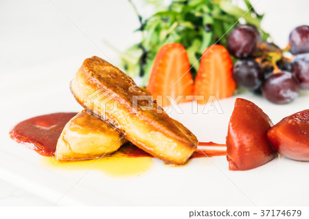 Foie gras 37174679