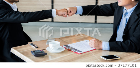 handshake for business and teamwork for goal handshake for business and teamwork for goal 37177101