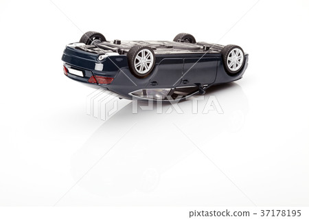 Car, model 37178195