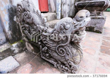 Dragon stone at Quoc Tu Giam, Hanoi, Vietnam Dragon stone at Quoc Tu Giam, Hanoi, Vietnam 37178894