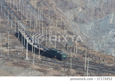 Mining train Mining train 37178952