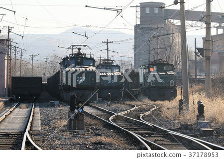 Cargo yard Cargo yard 37178953