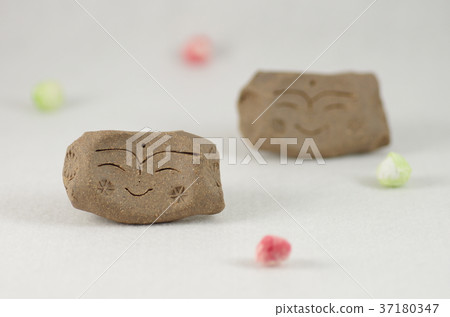 A smile Doji Futari 37180347