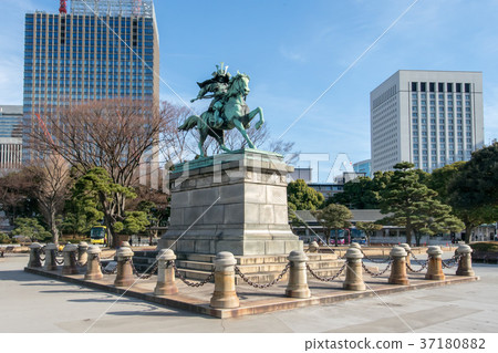 Kusunoki Masami Statue Kusunoki Masami Statue 37180882