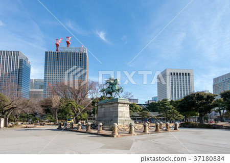 Kusunoki Masami Statue Kusunoki Masami Statue 37180884