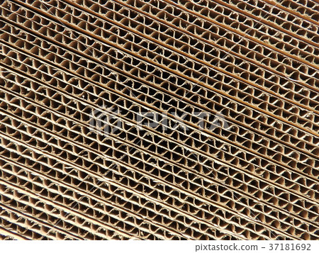 堆積紙板的橫截面 37181692