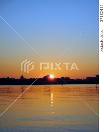  First sunrise Sakai Rinkai Park 37182455