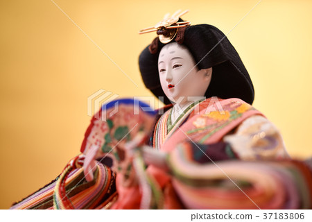 A doll A doll 37183806