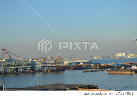 Yokohama port, mooring place of barge 37184061