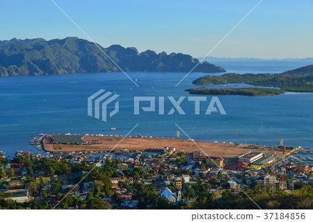 Seascape of Coron Islands, Philippines Seascape of Coron Islands, Philippines 37184856