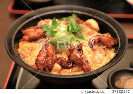 Delicious Hinauchi chicken roe with chicken and eggs Delicious Hinauchi chicken roe with chicken and eggs 37188157