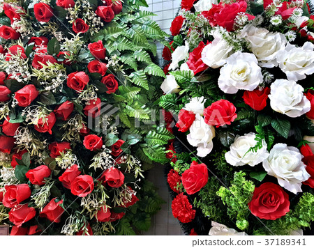 Fake plastic flowers Fake plastic flowers 37189341