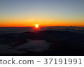在富士山頂參拜 37191991