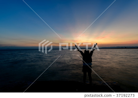 first sunrise of year 2018 first sunrise of year 2018 37192273