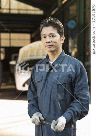 汽車修理工中間人 37193670