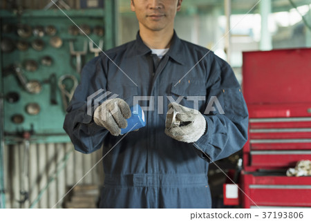 機械中間男 機械中間男 37193806