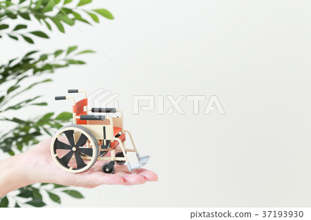 Medical care image 37193930
