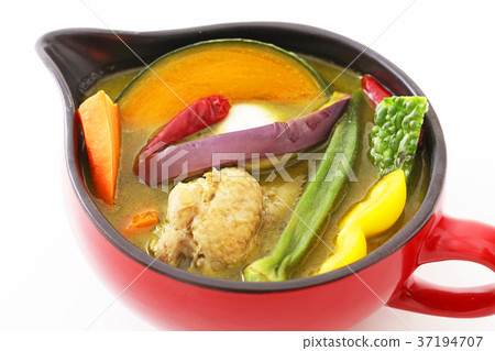 Vegetable full of curry 37194707