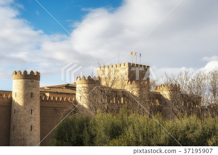 Aljaferia palace castle in Zaragoza, Aragon, Spain 37195907