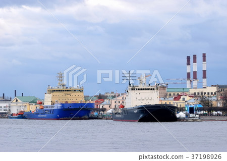 A view of the MURMANSK Icebreakers MUDYUG and A view of the MURMANSK Icebreakers MUDYUG and 37198926