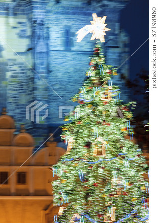 Blurred Christmas Tree at the Old Town Square Blurred Christmas Tree at the Old Town Square 37198960