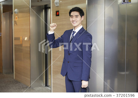 Businessmen, Office, Korean Businessmen, Office, Korean 37201596