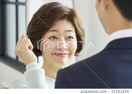Mother, Son, Life, Housing, Korean 37201854