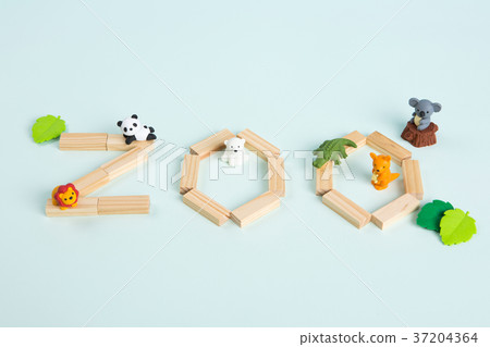 RF photo - Education object. study for chidrens. numbers, words of Korean, words of English, bricks 210 RF photo - Education object. study for chidrens. numbers, words of Korean, words of English, bricks 210 37204364