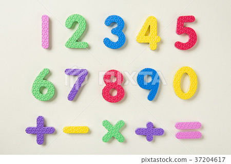 RF photo - Education object. study for chidrens. numbers, words of Korean, words of English, bricks 082 RF photo - Education object. study for chidrens. numbers, words of Korean, words of English, bricks 082 37204617